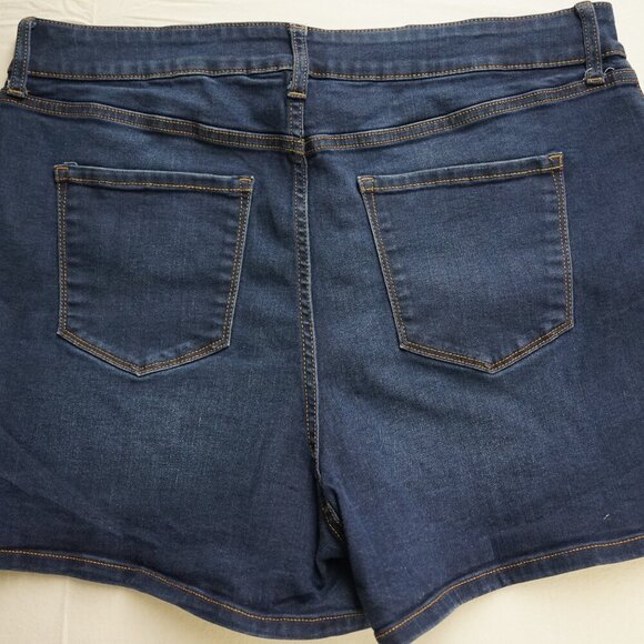Nine West Women's Jean Shorts, Size 16 - Picture 5 of 7